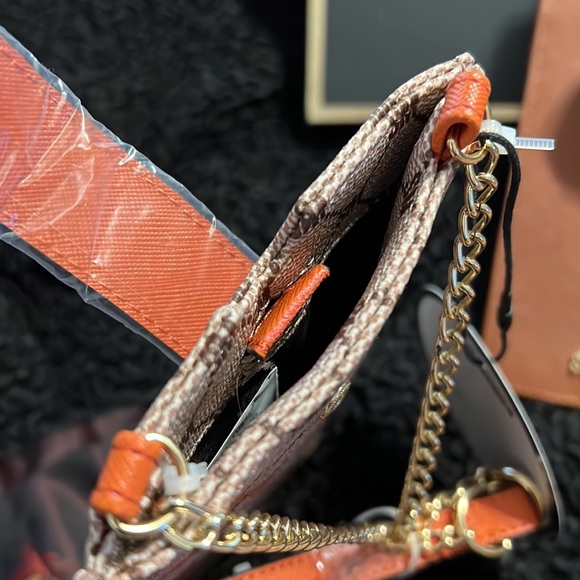 Steve Madden Crossbody Phone Bag Pouch - Picture 7 of 7